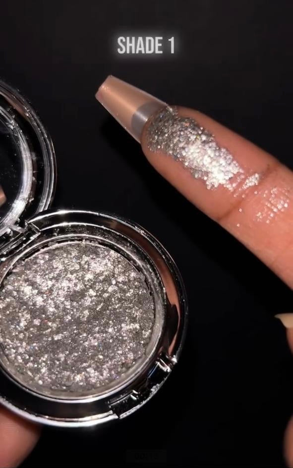 Metallic pigments