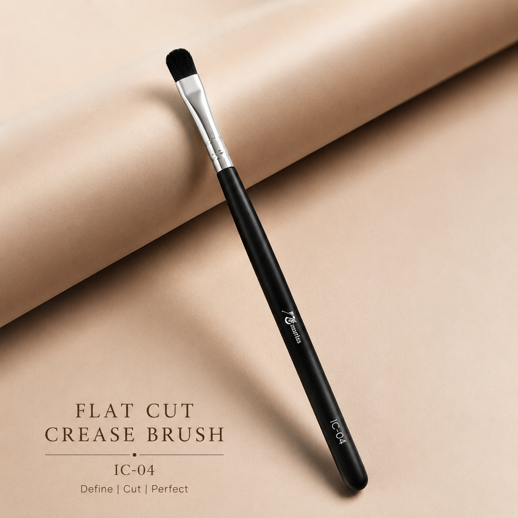 Iracosmetics Flat Cut Crease Brush ic-04