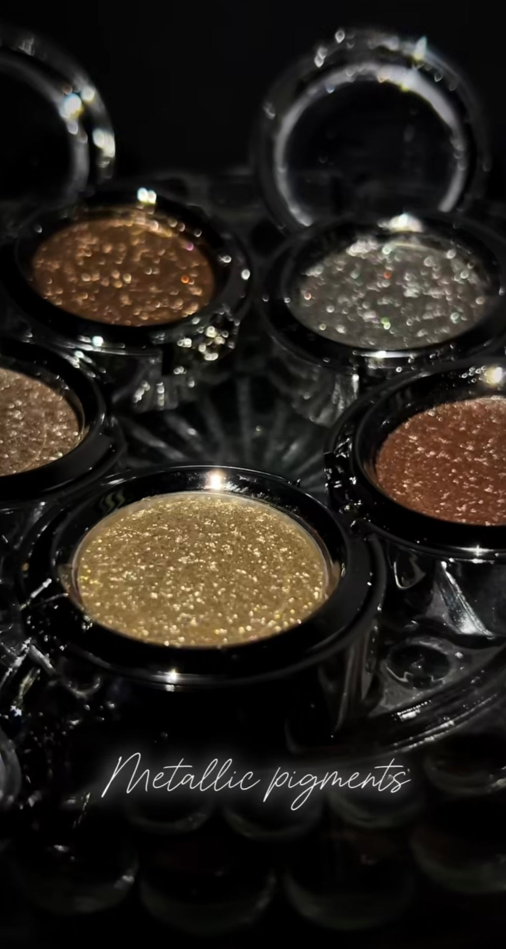 Metallic pigments