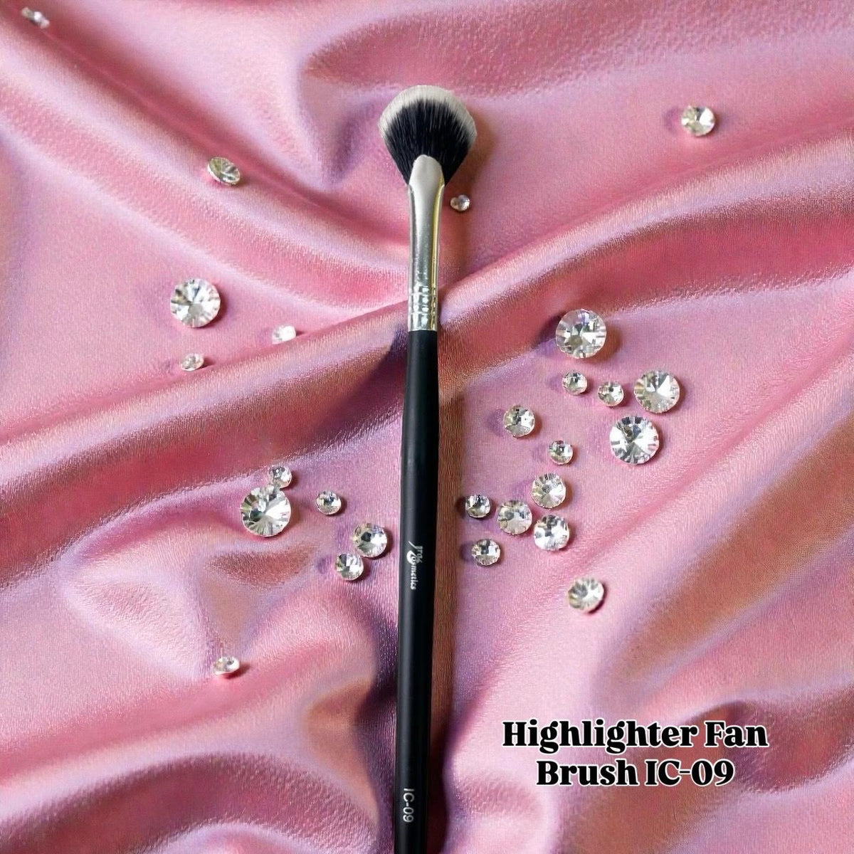 16-Piece Complete Professional Makeup Brush Set with Travel Pouch